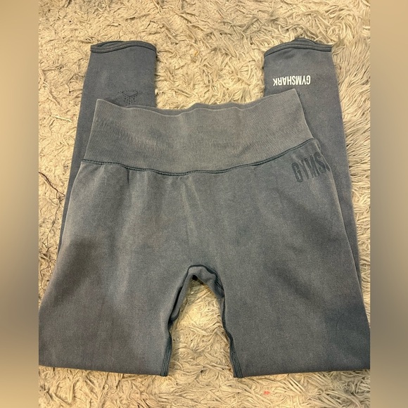 Gymshark faded blue leggings with design Size Small based on measurements - Picture 1 of 6